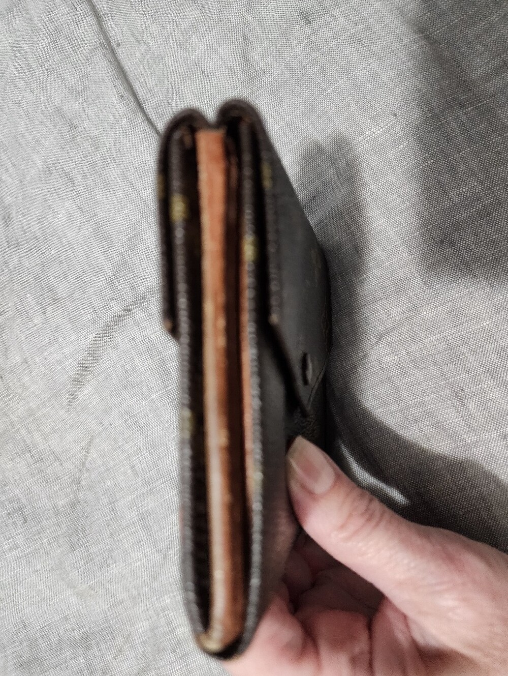 Authentic Louis Vuitton Monogram Victorine Wallet - Picture 6 of 10